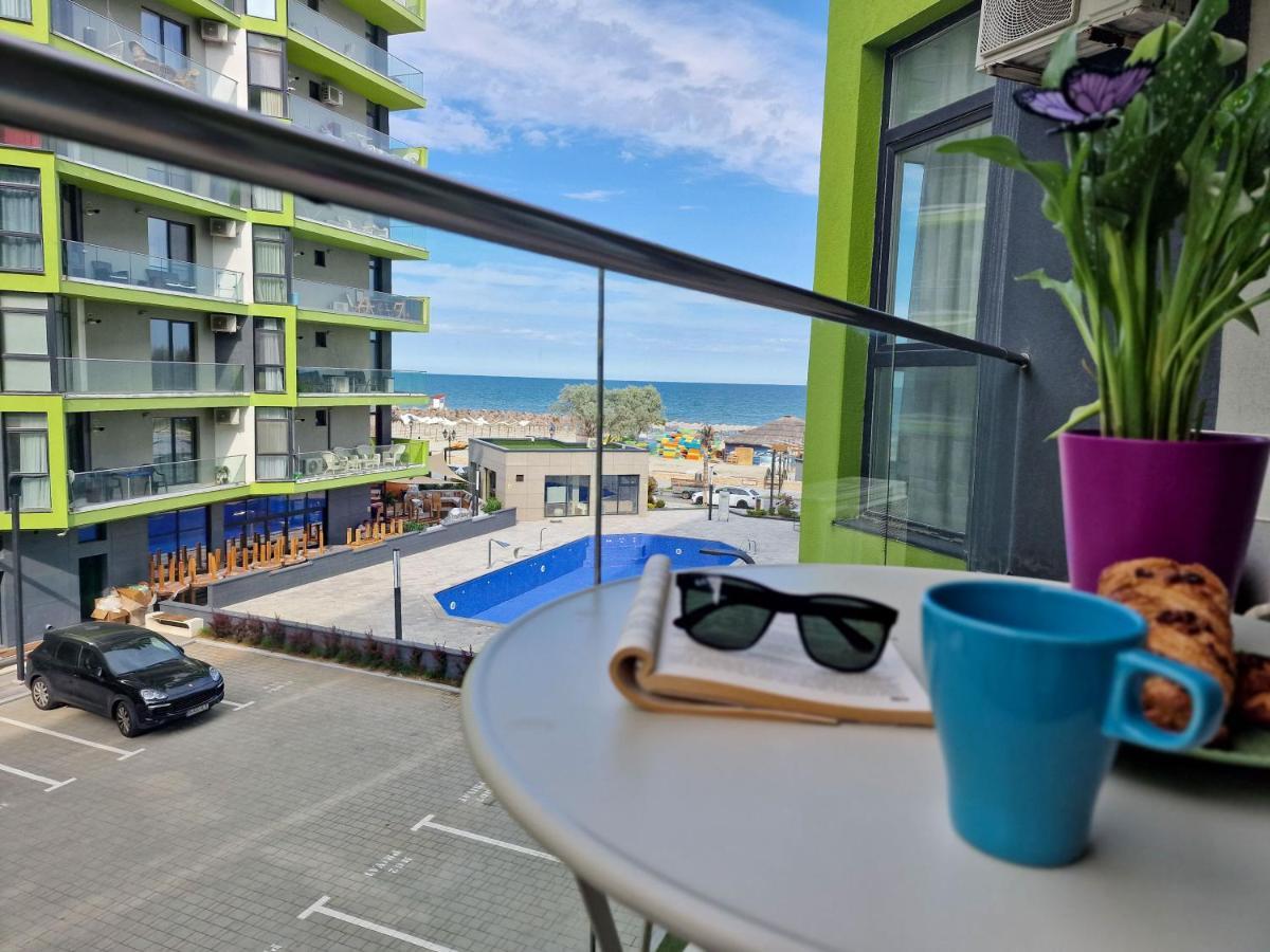 Blue Lagoon Aparthotel Pool & Spa Mamaia Nord Неводарі Екстер'єр фото